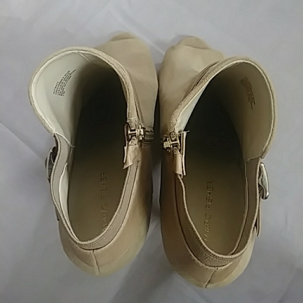 Marc Fisher Heels - Picture 5 of 6